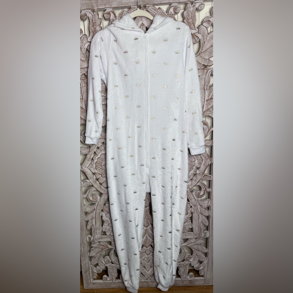 EUC Children’s PlaceSwan Princess White Fuzzy Hooded Onsie with Crown Print Sz M